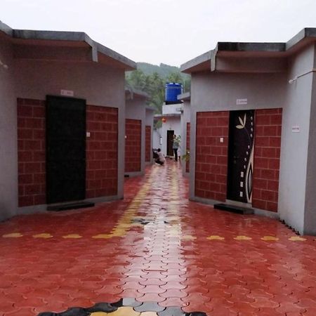 Suma Beach Resort Dāpoli Exteriör bild