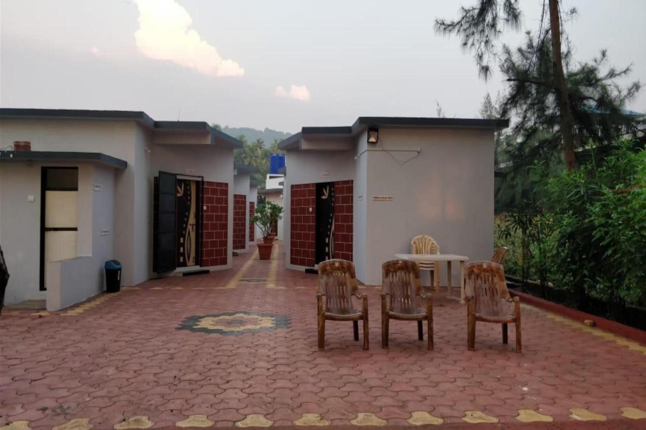 Suma Beach Resort Dāpoli Exteriör bild