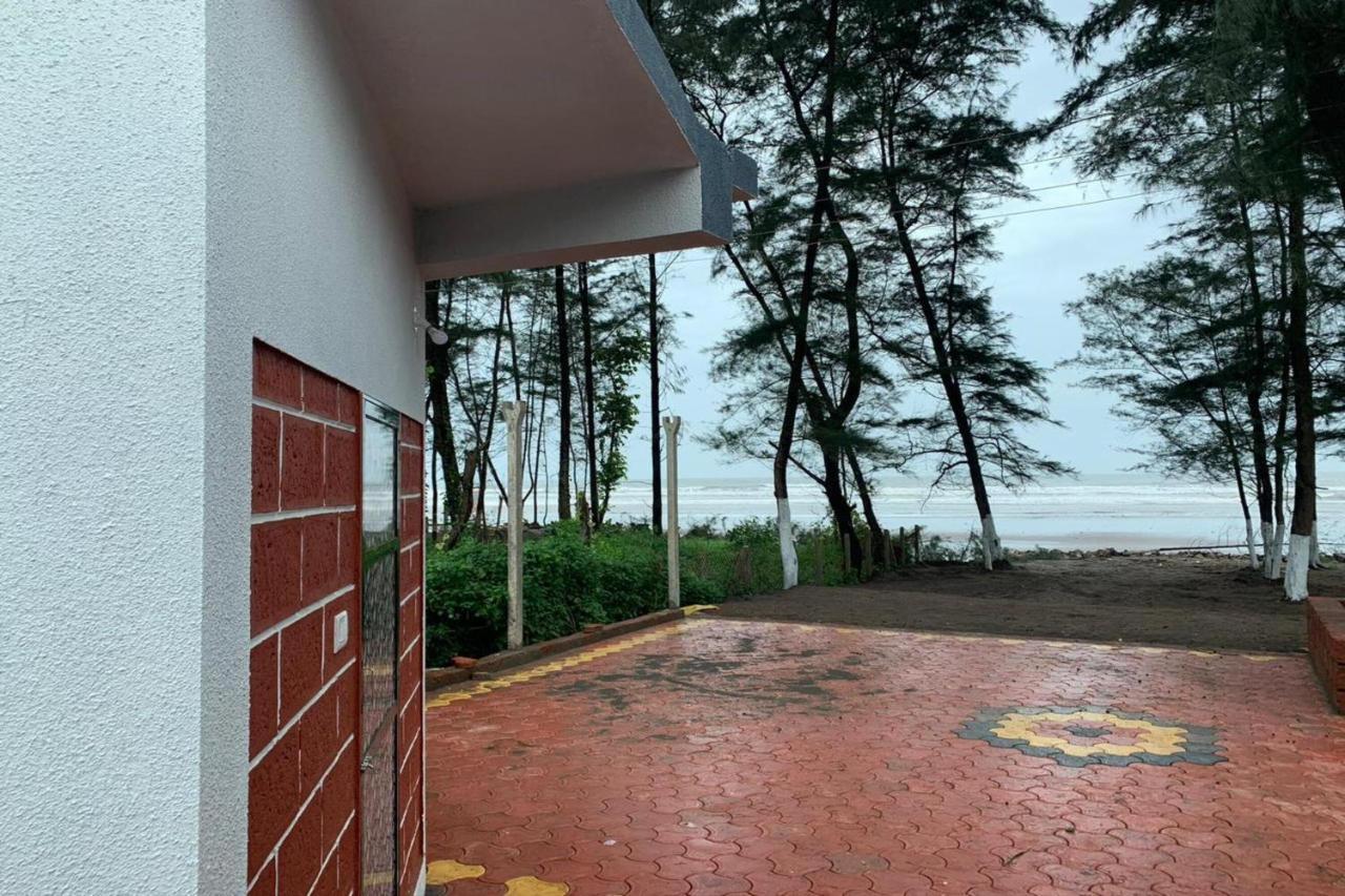 Suma Beach Resort Dāpoli Exteriör bild